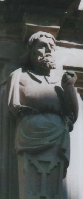 Figur Betrug, Gewichtsfälscher, I. Stock, Platz 4