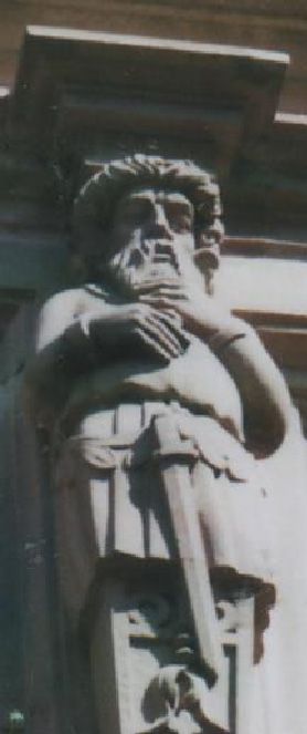 Figur Gerechtigkeit mit dem Schwert, II. Stock, Platz 4
