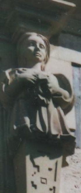 Figur Trägheit mit der Schnecke, II. Stock, Platz 7